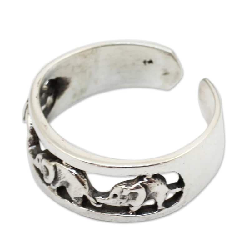 NOVICA Handmade Elephant Walk Sterling Silver Toe Ring (Thailand)