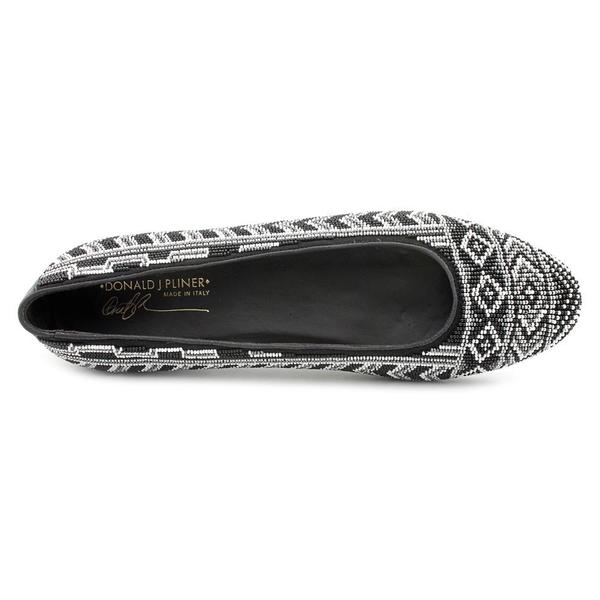 donald pliner black flats