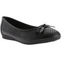 Women's Beacon Shoes Kinsey Flat Black Polyurethane