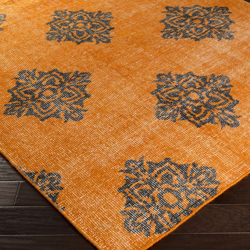 Crediton Hand-knotted Contemporary Wool Area Rug - 5' 6" x 8' 6" - Orange