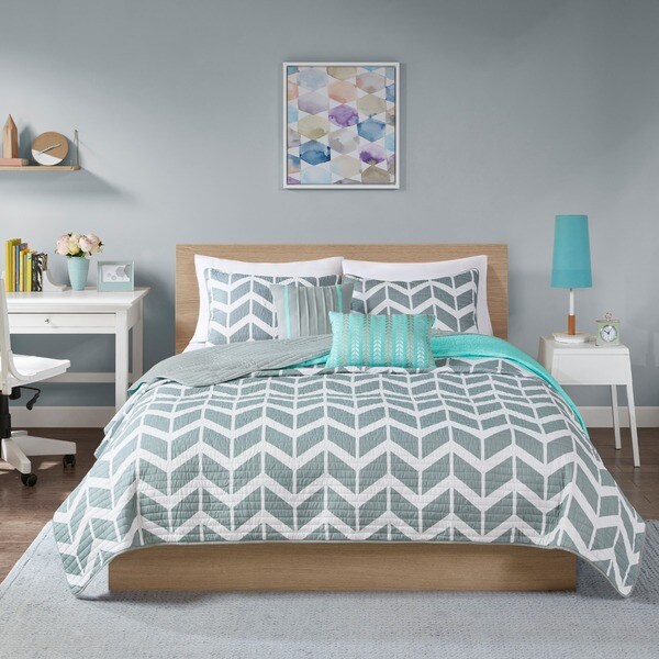 Intelligent Design Ella 5-piece Coverlet Set