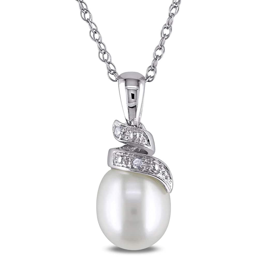 Miadora 10k White Gold Cultured Freshwater White Pearl and Diamond Accent Drop Necklace (6.5-7 mm)