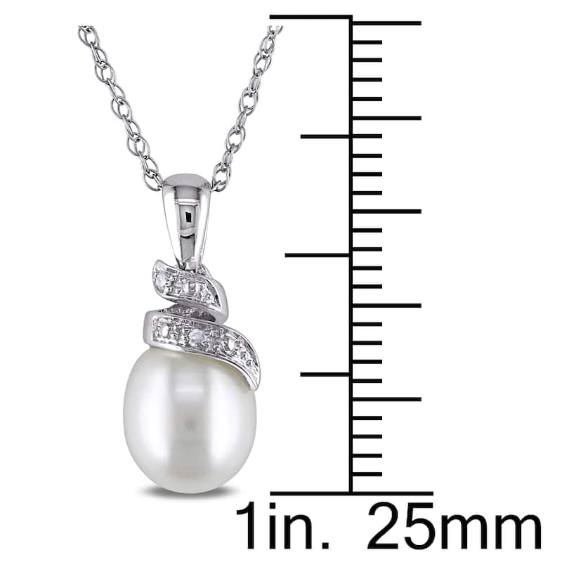 Miadora 10k White Gold Cultured Freshwater White Pearl and Diamond Accent Drop Necklace (6.5-7 mm)