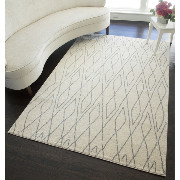 Canyon Ivory Area Rug (5' x 8')