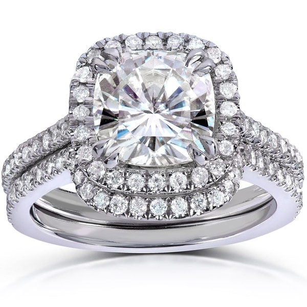 Annello by Kobelli 14k White Gold 2 1/2ct TGW Cushion-cut Moissanite (HI) and Diamond Halo Bridal Rings Set (2 Piece Set)