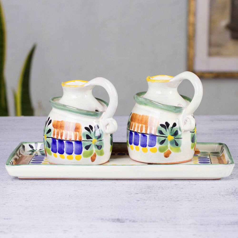 Handmade Set of 2 Majolica Ceramic 'Acapulco' Oil and Vinegar Set (Mexico)