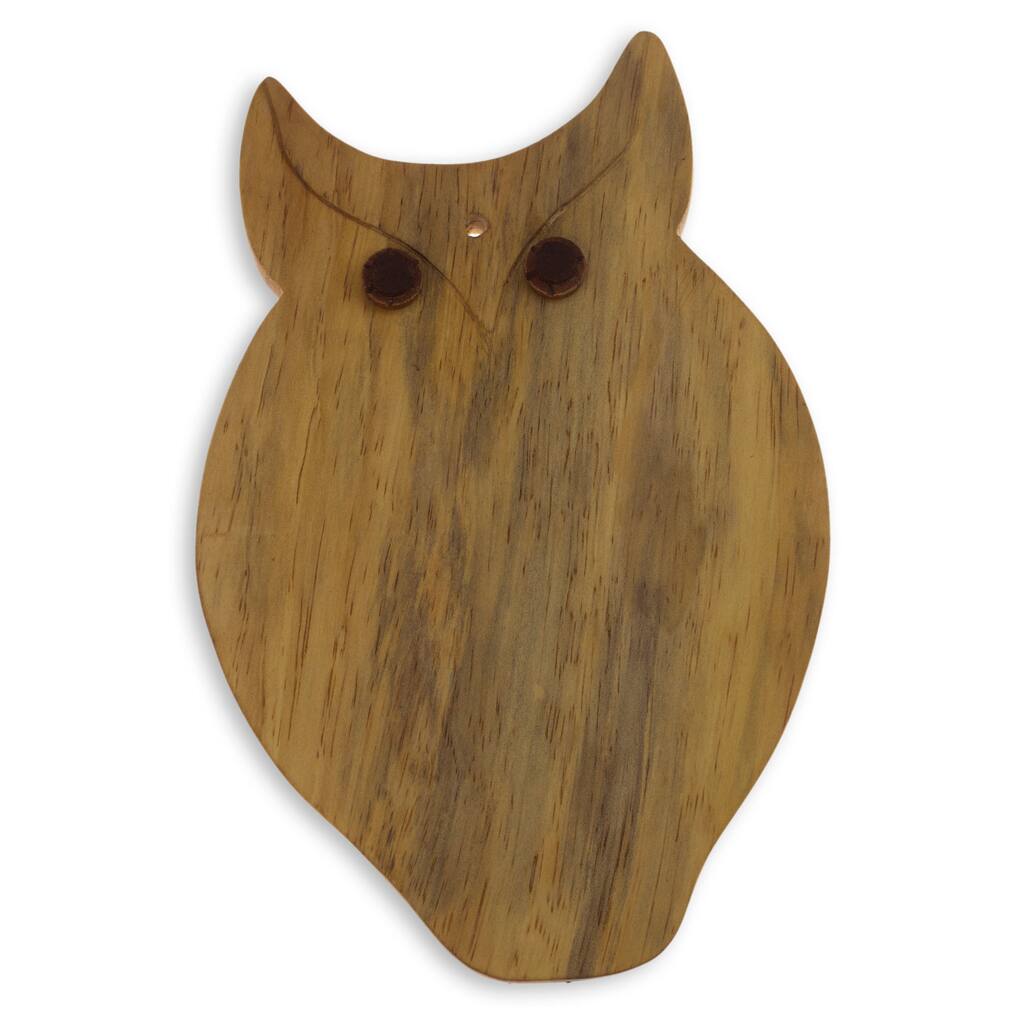 Handmade Pinewood 'Morning Owl' Cutting Board (Guatemala)