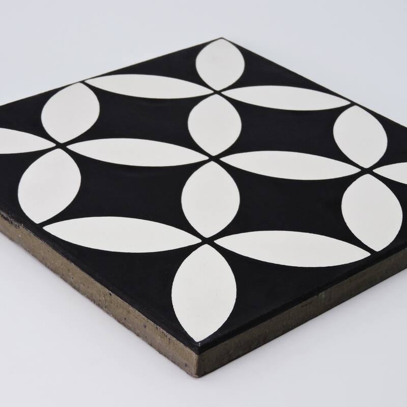 Handmade Amlo Black/White Tile, Pack of 12 (Morocco)
