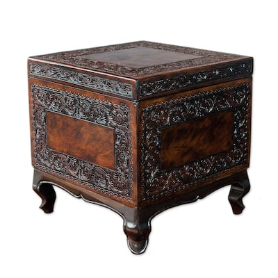 Handmade Leather and Tornillo Wood Storage Ottoman (Peru) - Dark brown