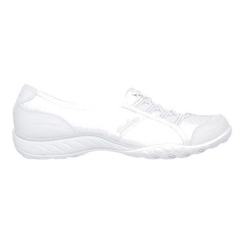 Women's Skechers Relaxed Fit Breathe Easy Allure Bungee Lace Shoe White ...