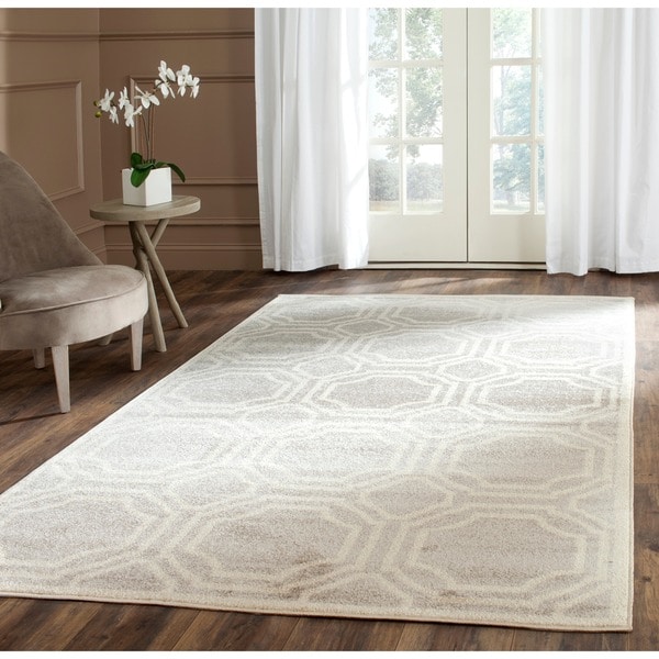 Safavieh Indoor/ Outdoor Amherst Light Grey/ Ivory Rug (10 x 14