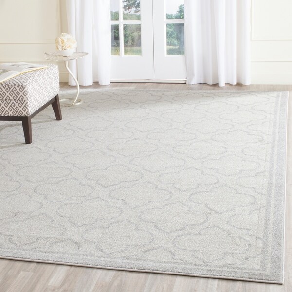 Safavieh Indoor/ Outdoor Amherst Ivory/ Light Grey Rug - 9' x 12'