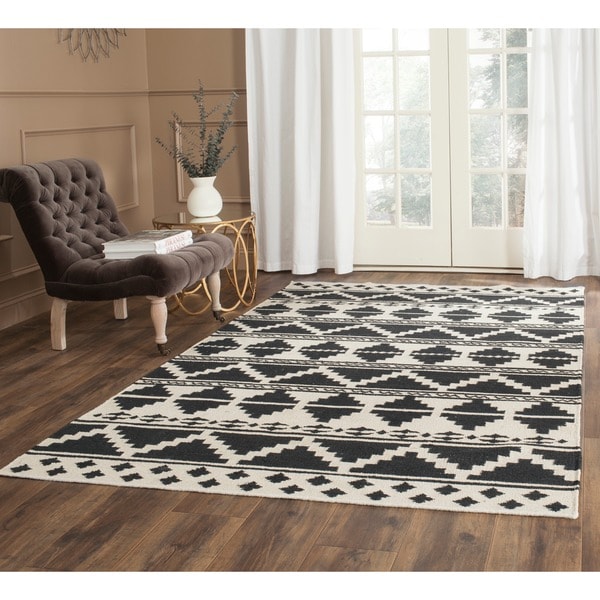 Safavieh Hand-woven Dhurries Navy/ Ivory Wool Rug - 8' x 10'