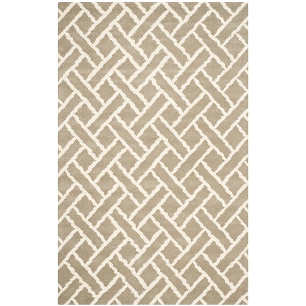 Safavieh Handmade Chatham Beige/ Ivory Wool Rug - 8' x 10'