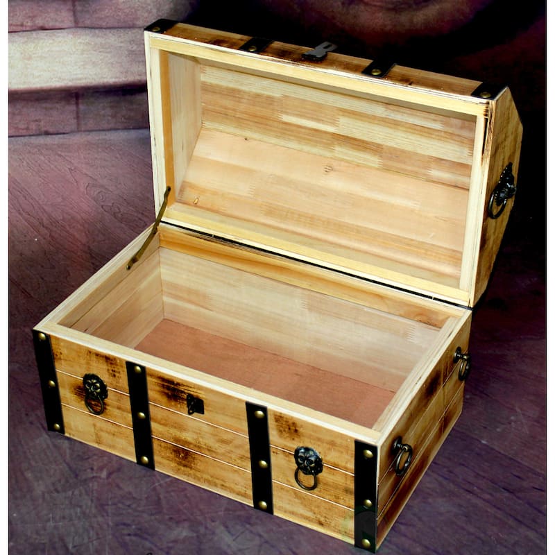 Large Wooden Pirate Lockable Trunk with Lion Rings - Brown