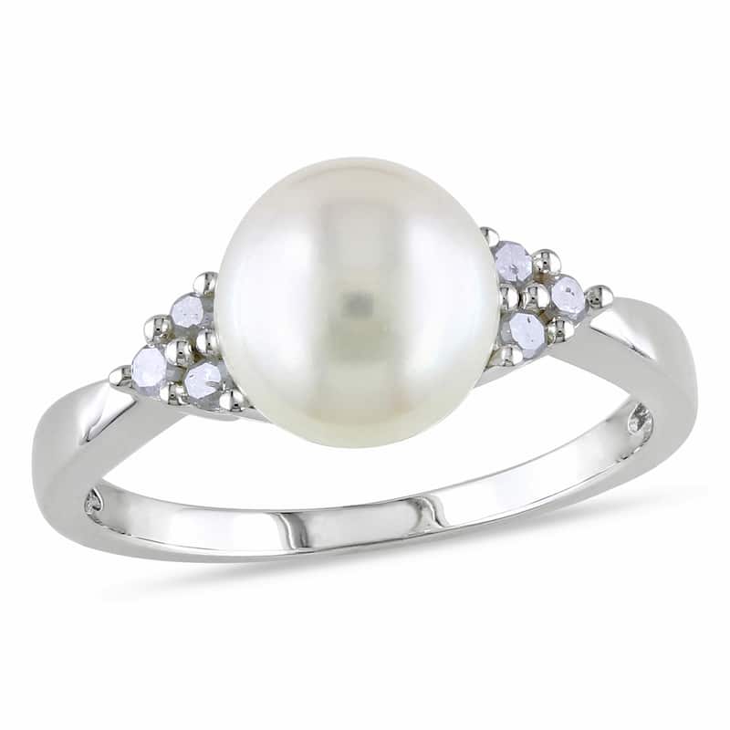 Miadora Sterling Silver Cultured Freshwater Pearl and 1/8ct TDW Diamond Cocktail Ring (8-8.5 mm) - 4.5