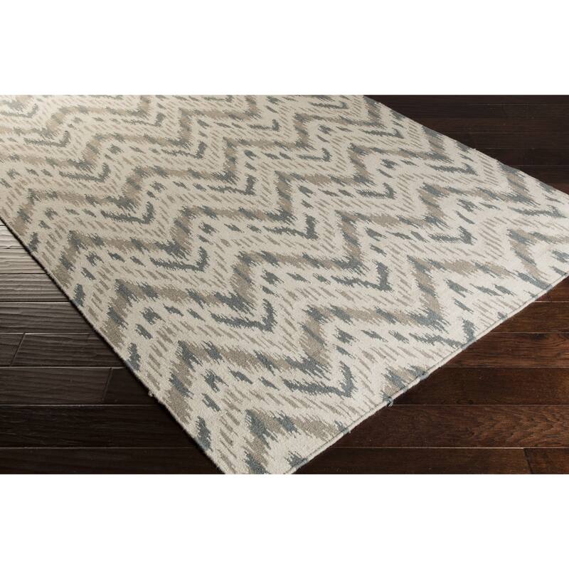 Hand-woven Lia Reversible Chevron Wool Area Rug