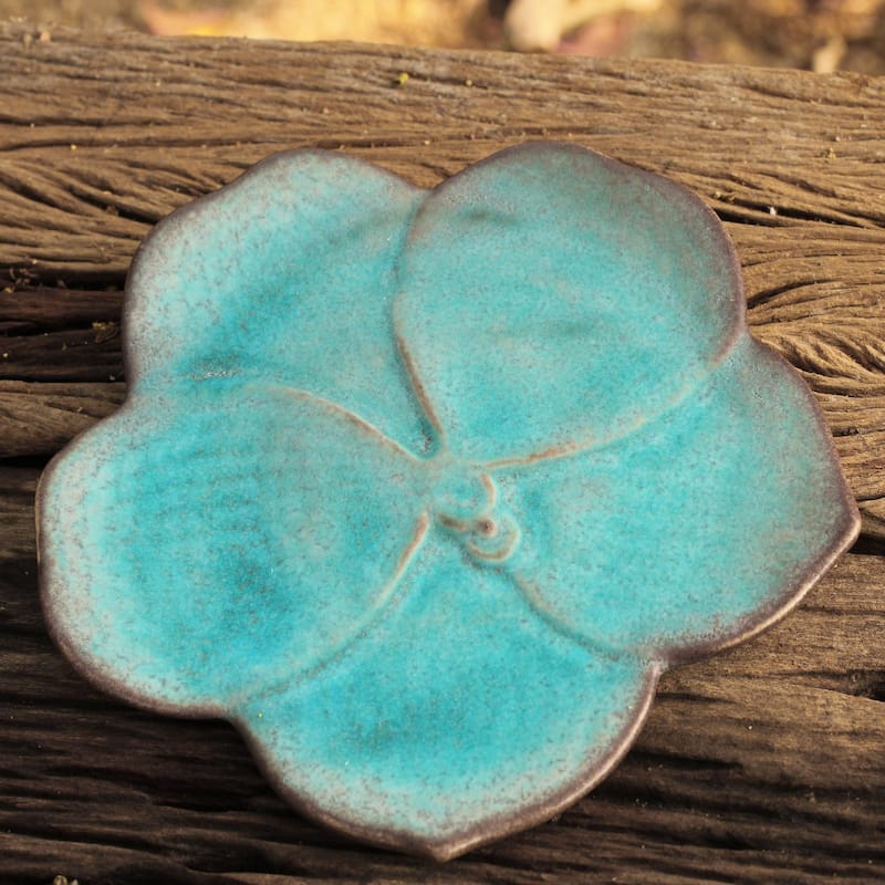 Handmade Celadon Ceramic 'Turquoise Vanda' Serving Plate (Thailand) - 7x7