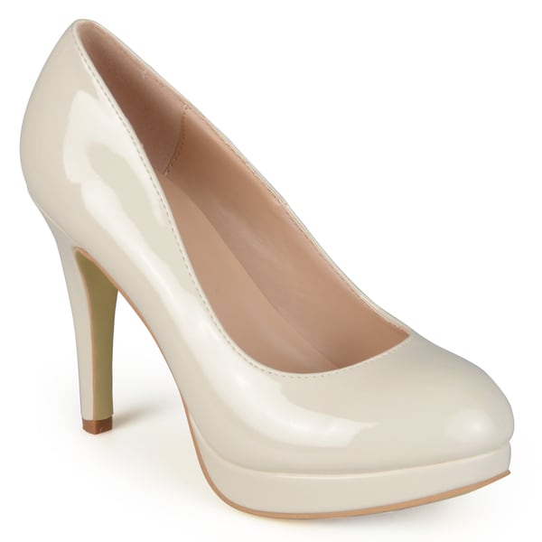 Journee Collection Womens Mavis 5 Round Toe Patent Pumps