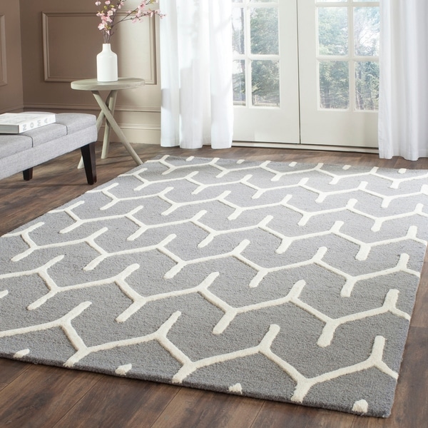 Safavieh Handmade Moroccan Cambridge Dark Grey/ Ivory Wool Rug - 8' x 10'