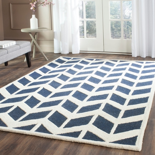 Safavieh Handmade Moroccan Cambridge Navy/ Ivory Wool Rug - 9' x 12'