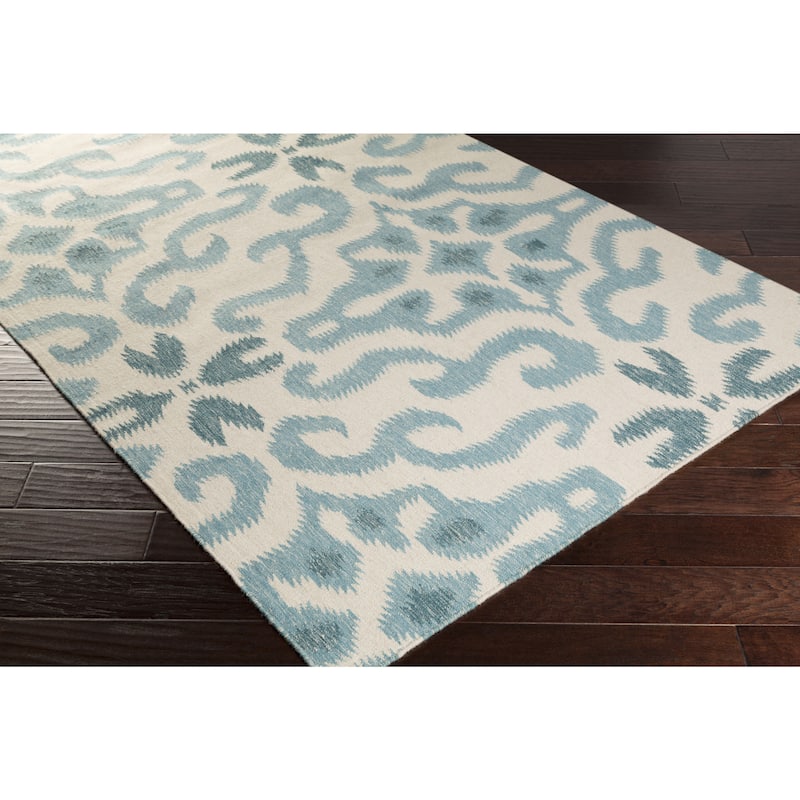 Hand-woven Bettie Ikat Reversible Area Rug