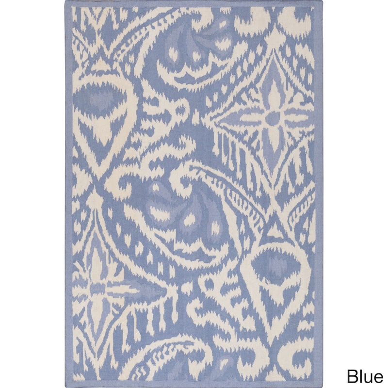 Hand-woven Cailyn Ikat Reversible Area Rug