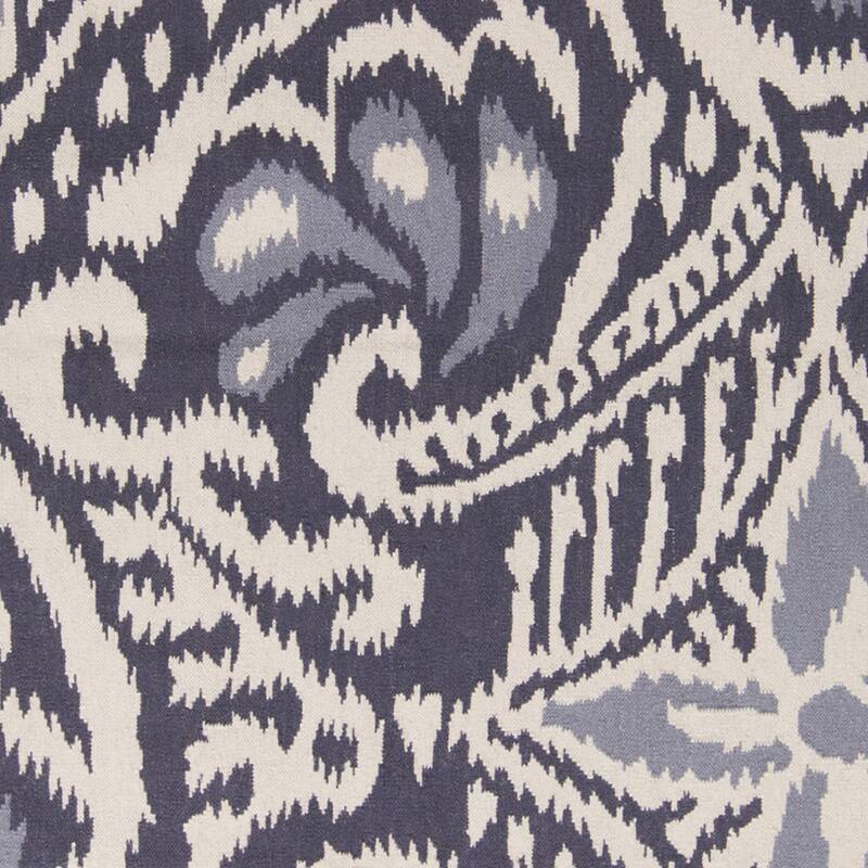 Hand-woven Cailyn Ikat Reversible Area Rug