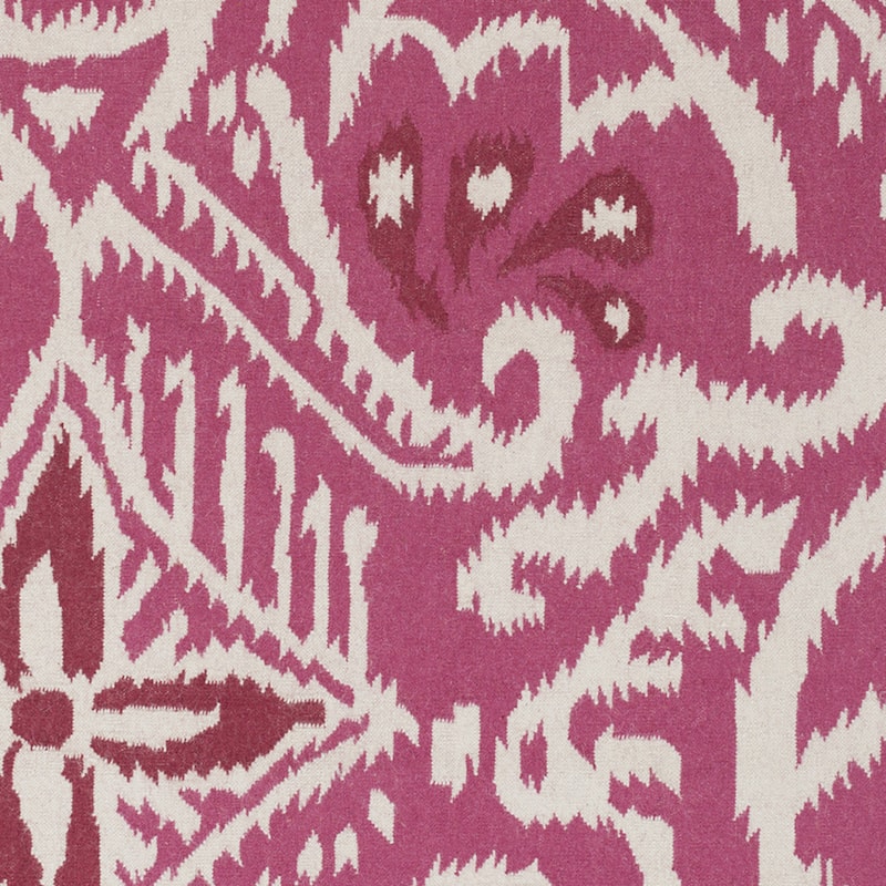 Hand-woven Cailyn Ikat Reversible Area Rug