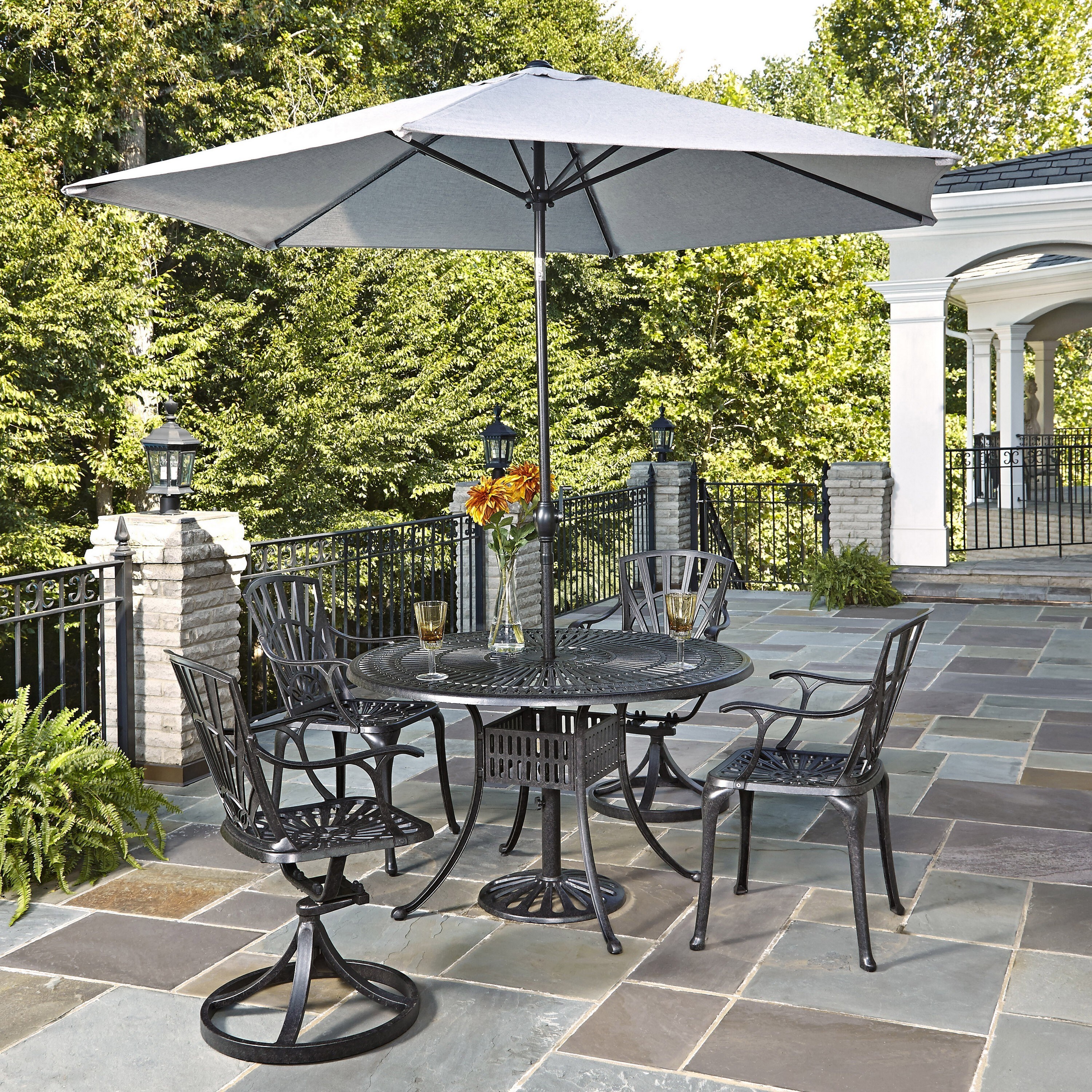 Largo 5 Piece Dining Set With Umbrella By Home Styles Overstock 9818574