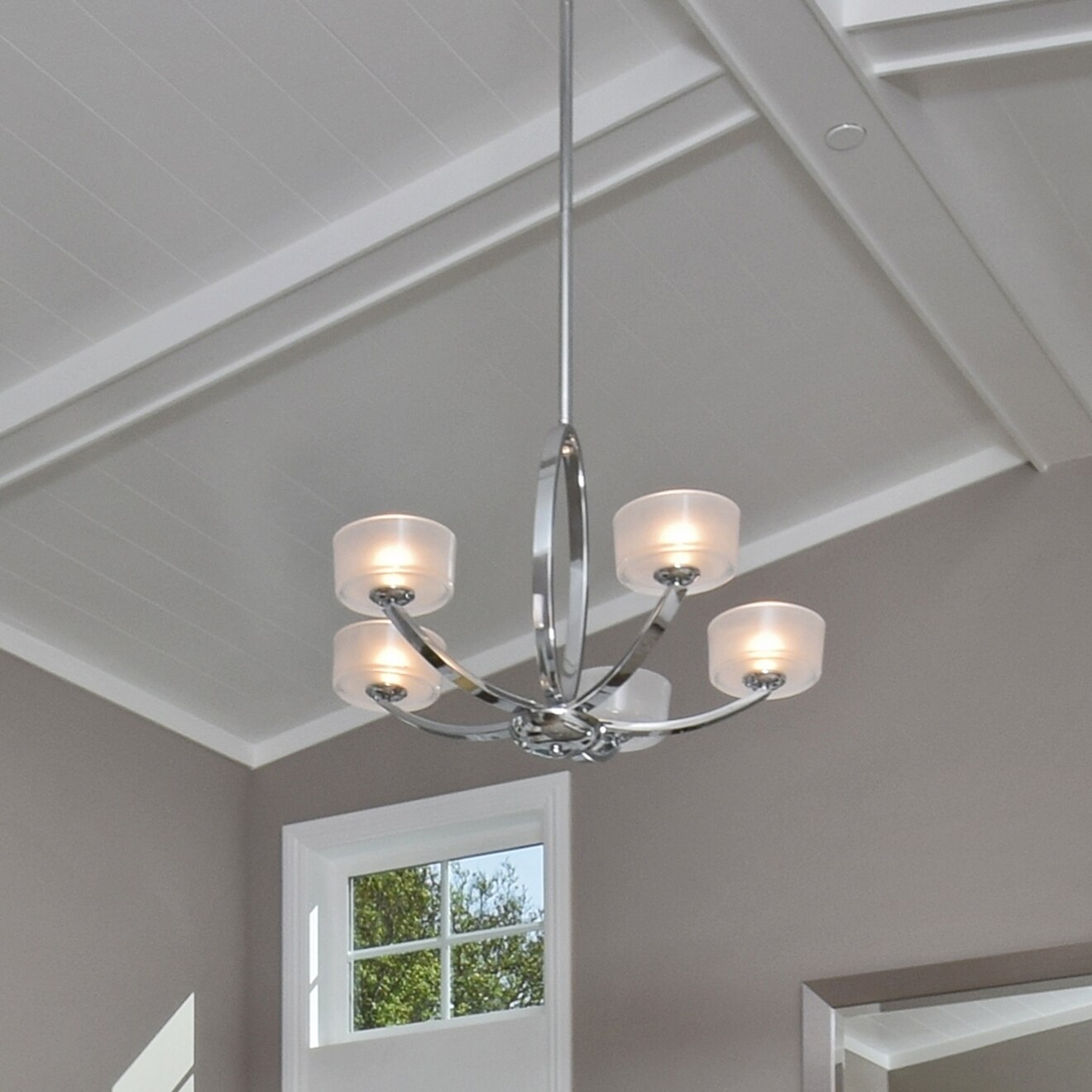 Maxim Elle 5-light Chandelier (Elle 5-Light Chandelier) - Chandeliers For Bedrooms by Overstock.com