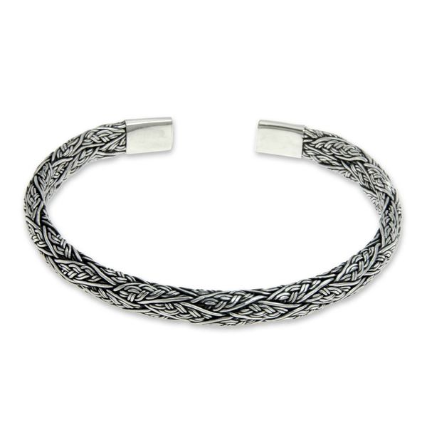 Handmade Men's Sterling Silver 'Warrior' Bracelet (Indonesia)