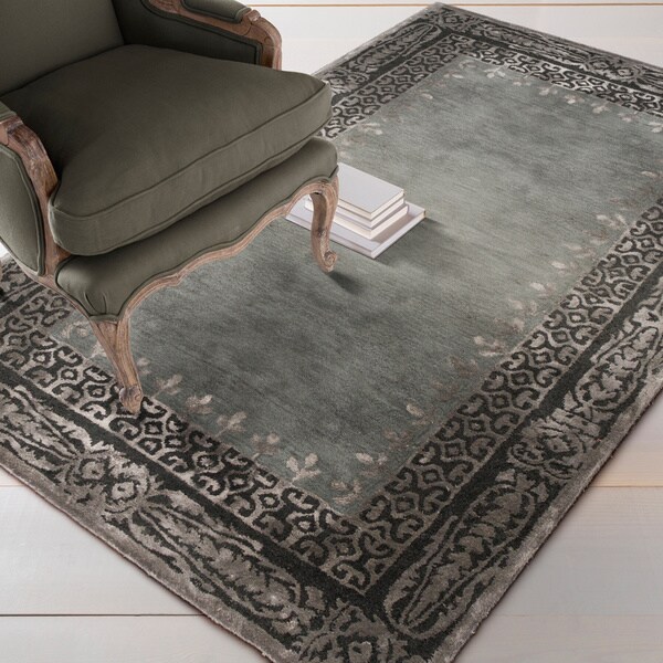 Hand-Tufted Trent Border Indoor Area Rug
