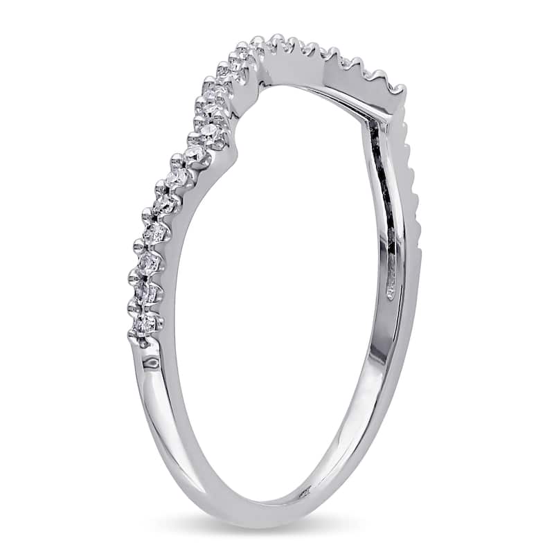Miadora 14k White Gold 1/8ct TDW Diamond Curved Wedding Band