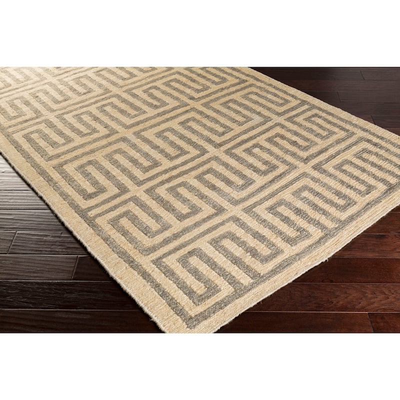 Hand-Woven Gilberto Geometric Pattern Jute Area Rug