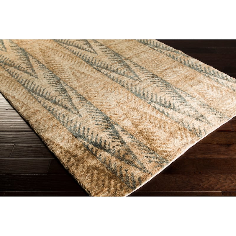 Hand-Knotted Nell Ikat Pattern Hemp Area Rug - 5' x 8' - 5' x 8'