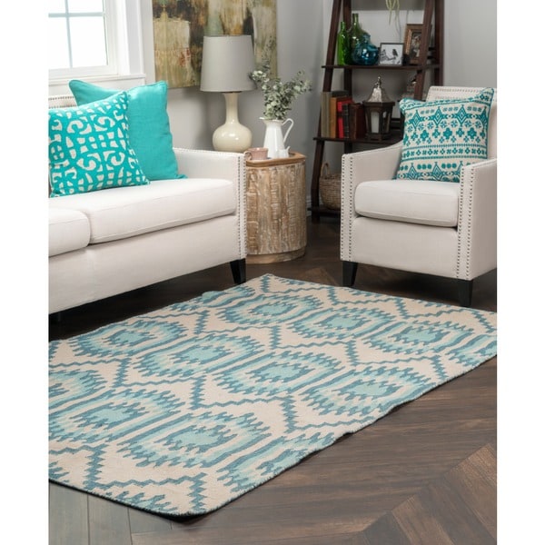 Kosas Home Antonia Indoor/ Outdoor Recycled Plastic Kilim Rug - 5' x 8'