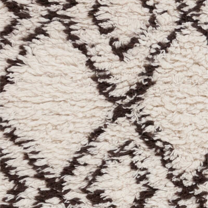 Hand-Woven Erika Geometric Wool Area Rug - 2' x 3' - 2' x 3'