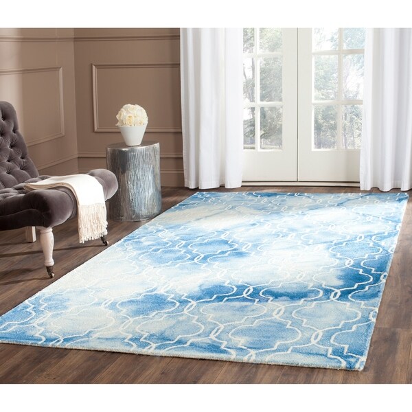 Safavieh Handmade Dip Dye Watercolor Vintage Blue/ Ivory Wool Rug - 8' x 10'