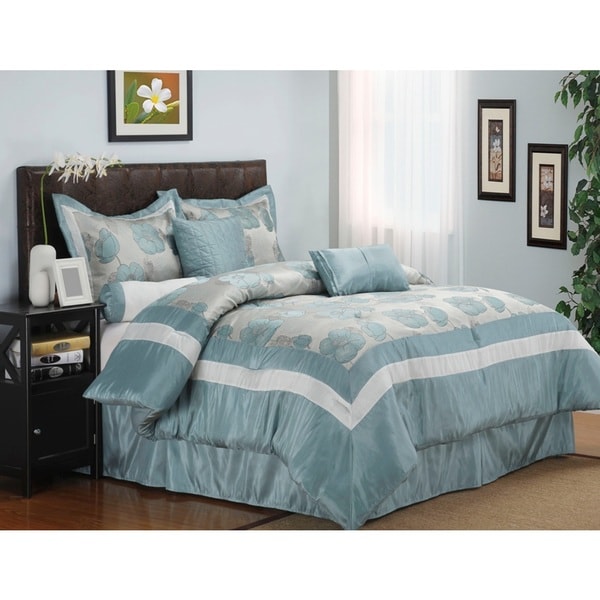 Superior Wrinkle Resistant Aloha 7-piece Comforter Set