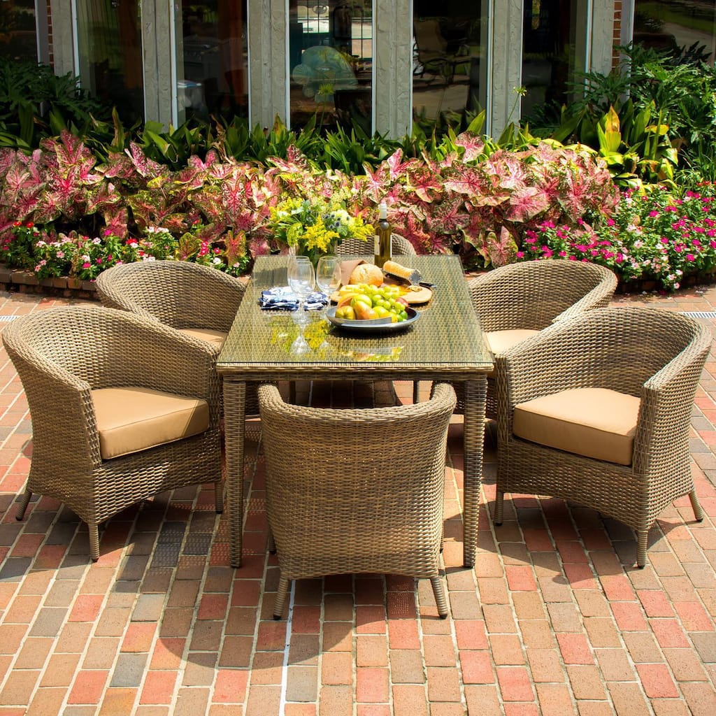 St. Martin 6-person Resin Wicker Patio Dining Set