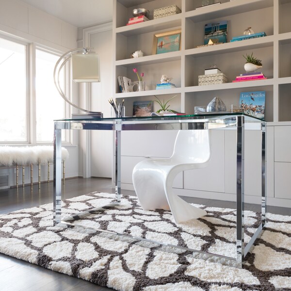 Hand-Tufted Zarah Giraffe Microfiber Shag Rug (7'9 x 9'9) - 7'9" x 9'9"