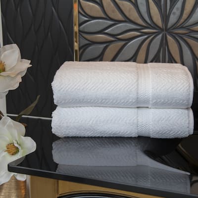 Authentic Plush Hotel and Spa Herringbone Turkish Cotton White Bath Towels (Set of 2)