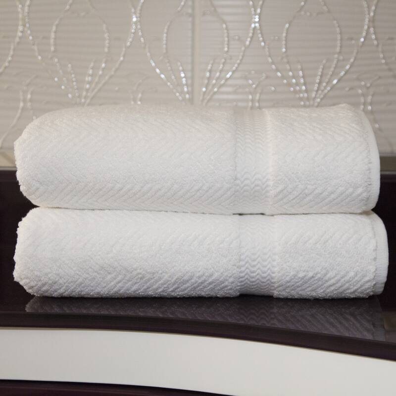 Authentic Plush Hotel and Spa Herringbone Turkish Cotton White Bath Towels (Set of 2)