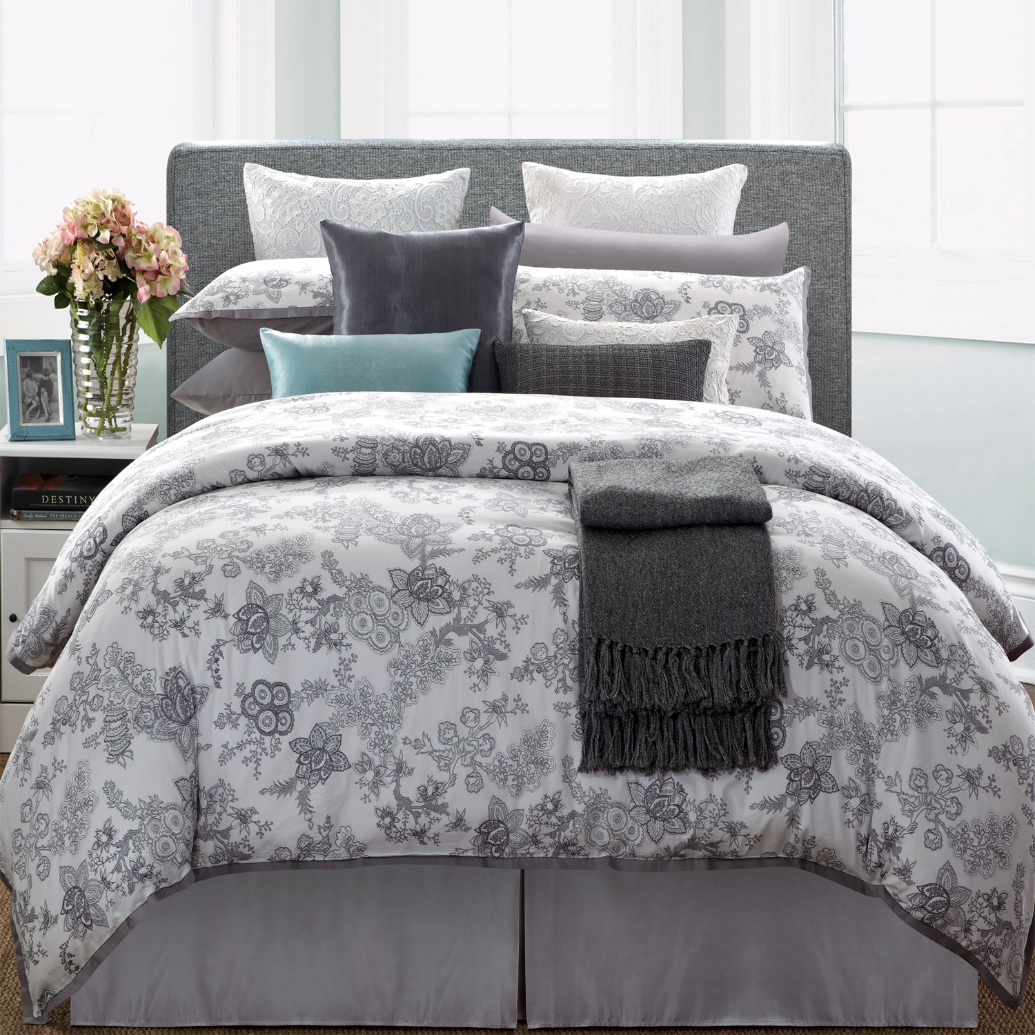 Shop Everrouge White Lotus 7 Piece Queen Cotton Duvet Cover Set