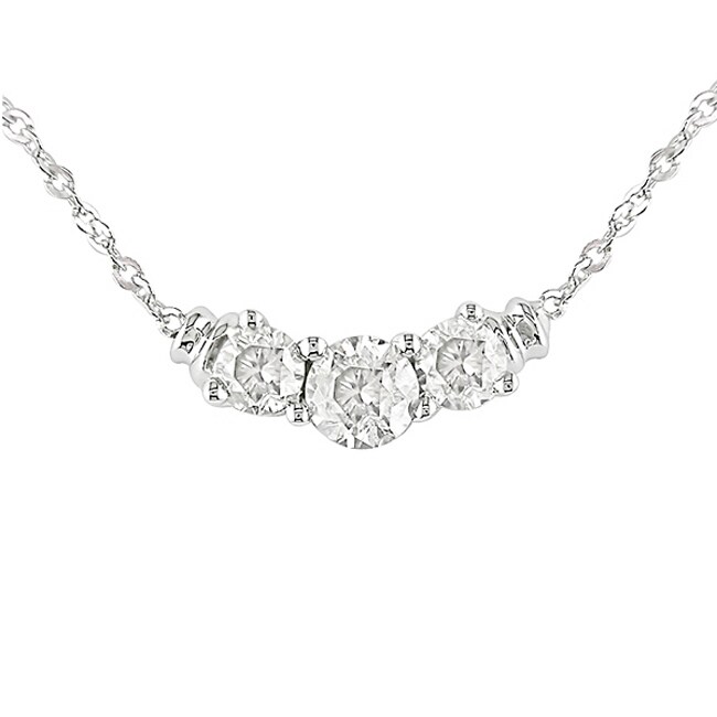 14k White Gold 1/4ct TDW Diamond 3 stone Necklace (I K, I2 I3 