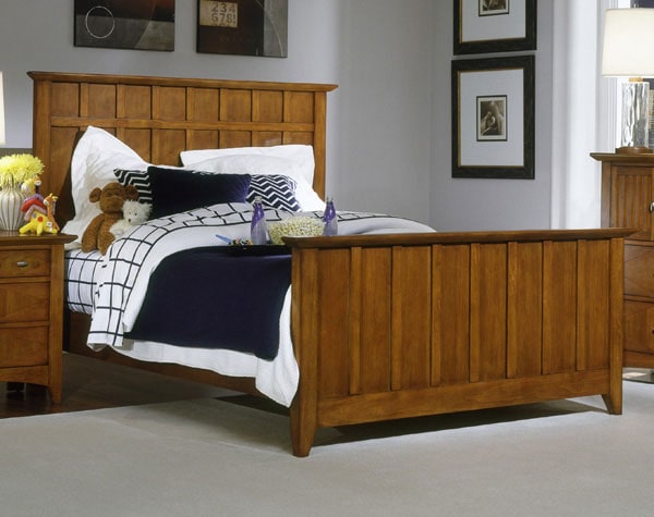 Kathy Ireland Soho Amber King Size Panel Bed