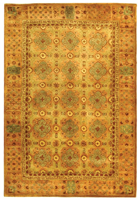 Safavieh Handmade Classic Antiquity Coral Wool Rug - 5' x 8'