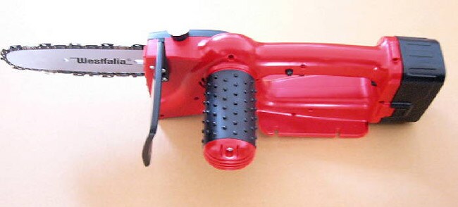 Hyundai 2 in 1 Cord/ Cordless 24 volt Chainsaw