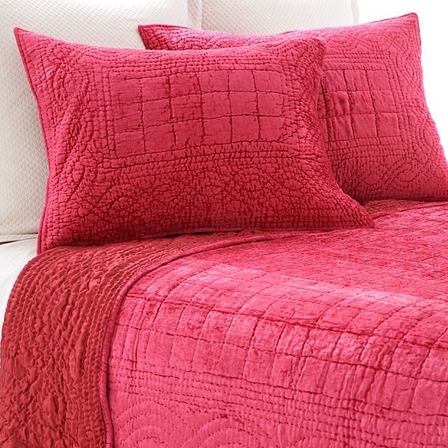 Pine Cone Hill Velvet Hollyberry Quilt Set  